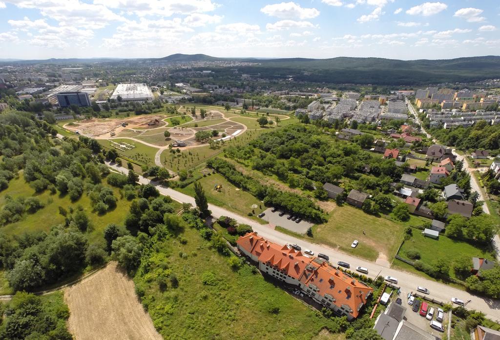 Hotel Karczowka เคียลเซ ภายนอก รูปภาพ