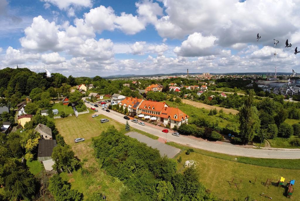 Hotel Karczowka เคียลเซ ภายนอก รูปภาพ