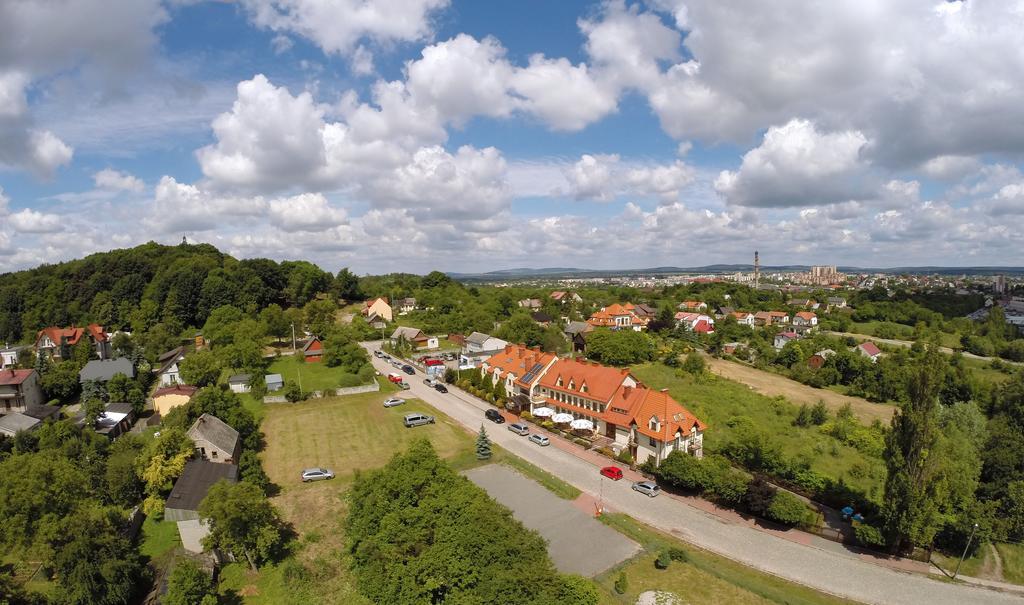 Hotel Karczowka เคียลเซ ภายนอก รูปภาพ