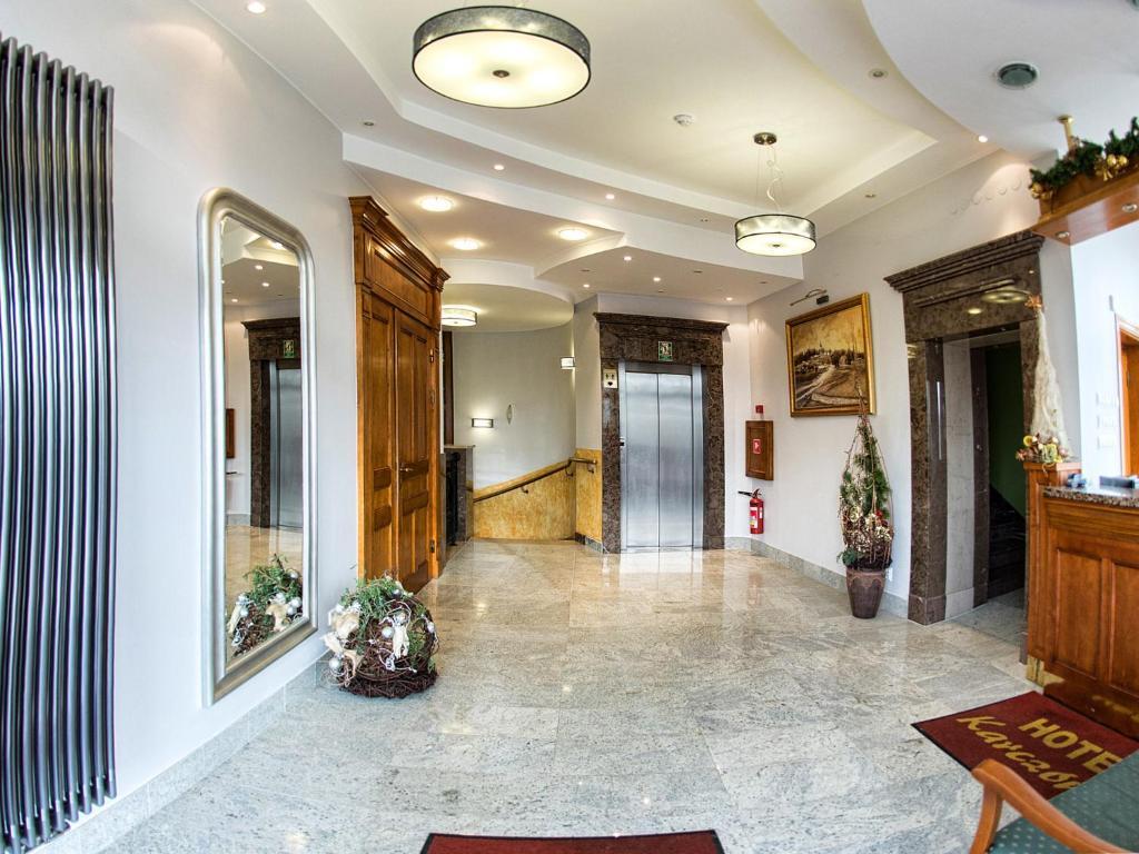 Hotel Karczowka เคียลเซ ภายนอก รูปภาพ