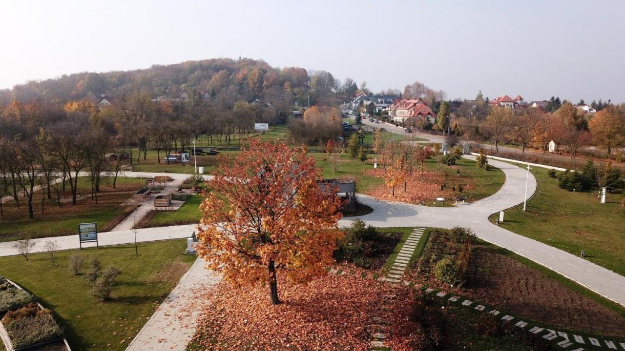 Hotel Karczowka เคียลเซ ภายนอก รูปภาพ