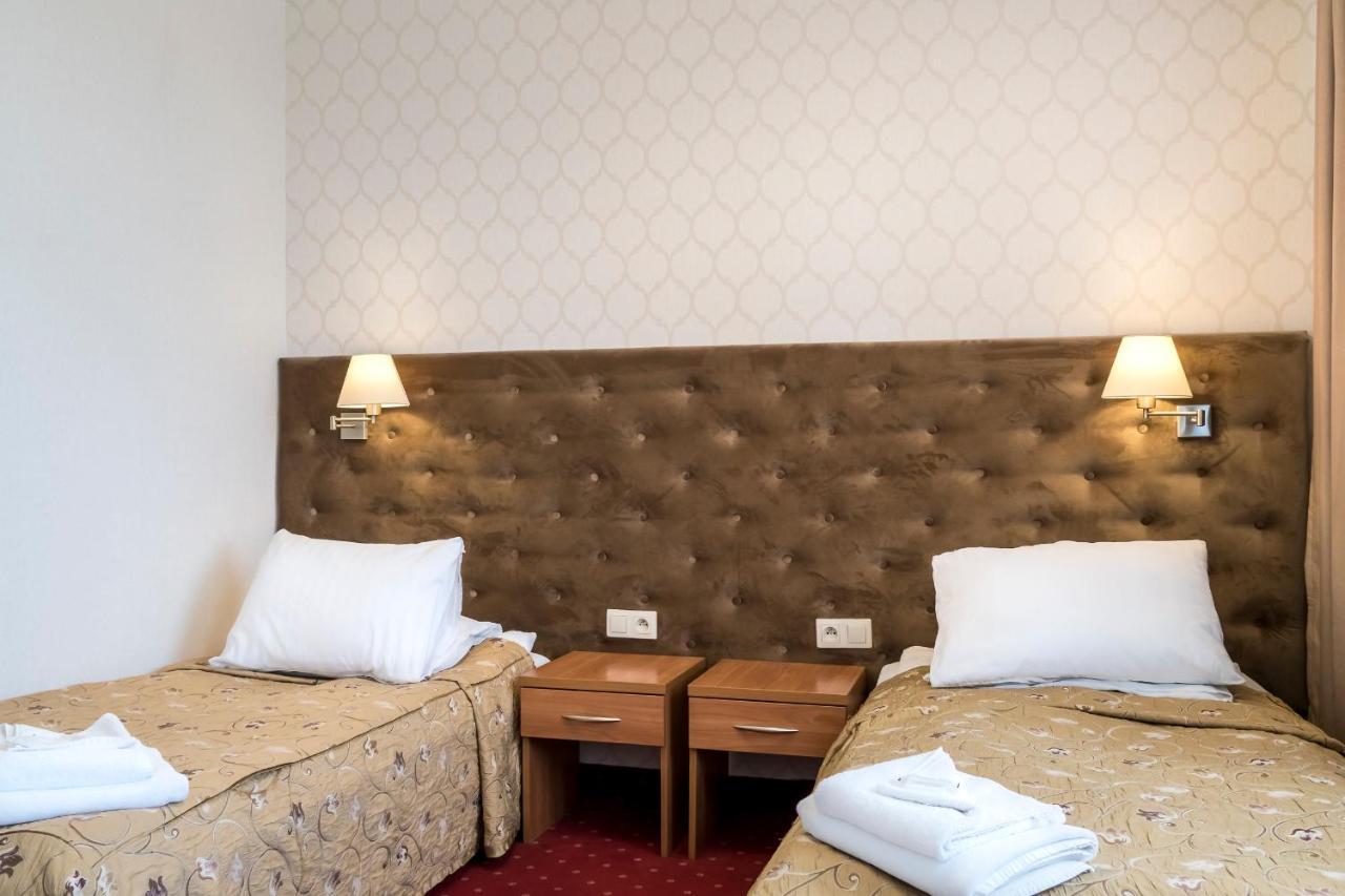 Hotel Karczowka เคียลเซ ภายนอก รูปภาพ