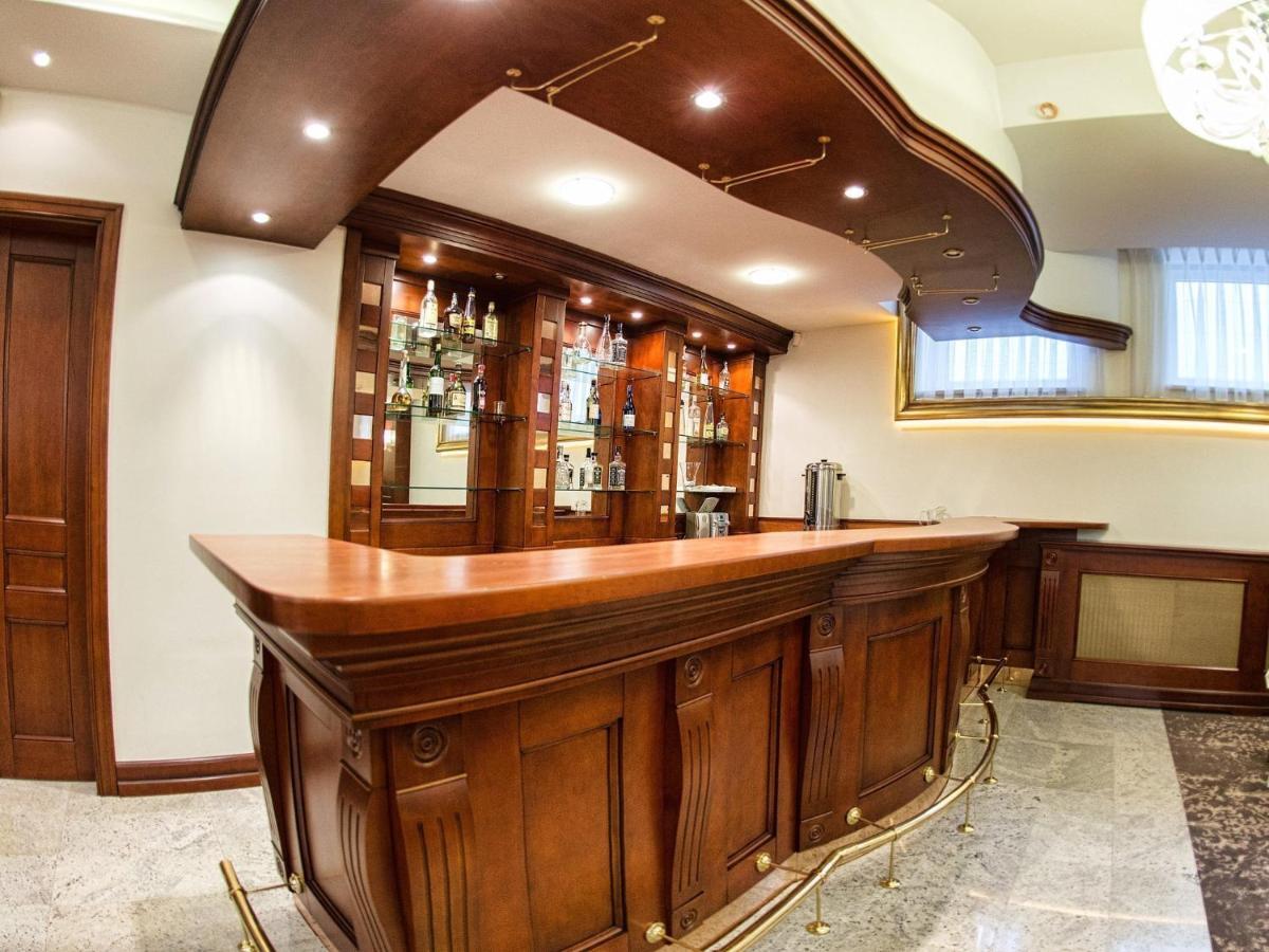 Hotel Karczowka เคียลเซ ภายนอก รูปภาพ